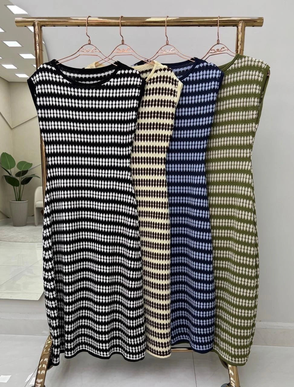 Vestido Liso Dia a Dia — Vivanne Boutique