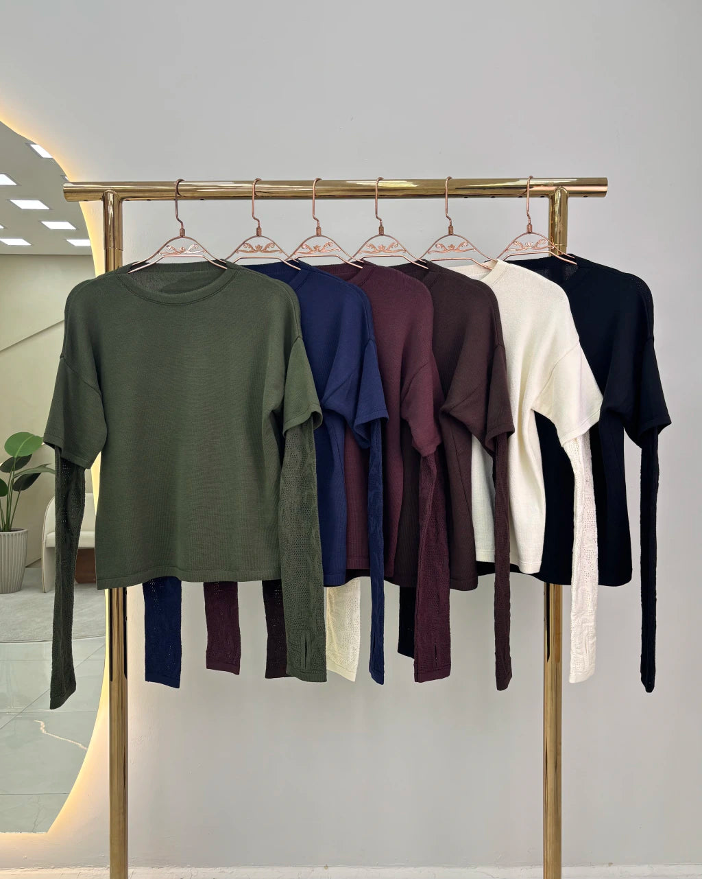 Blusa Renda Manga Longa — Vivanne Boutique