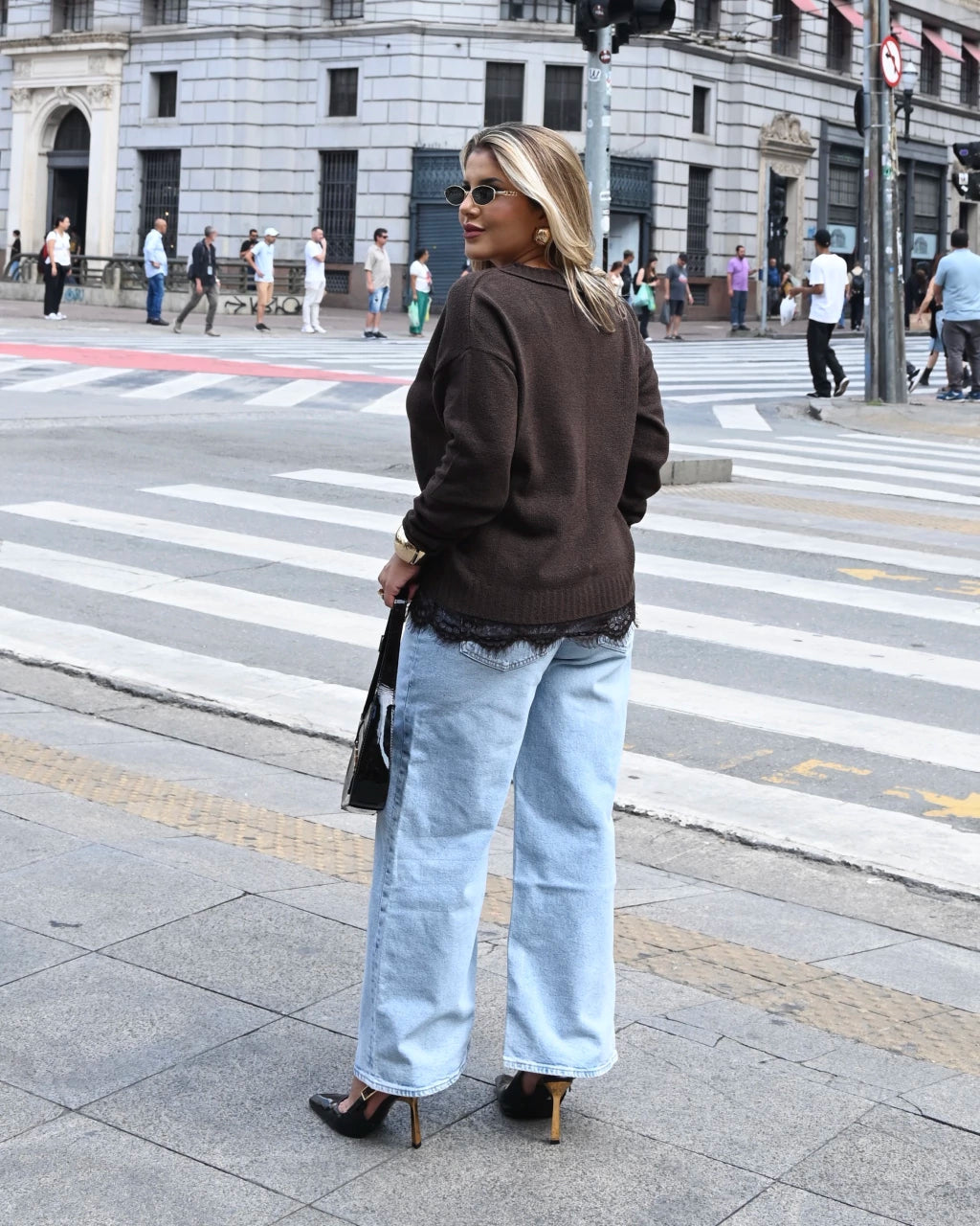 Blusa Renda Lu Leve — Vivanne Boutique