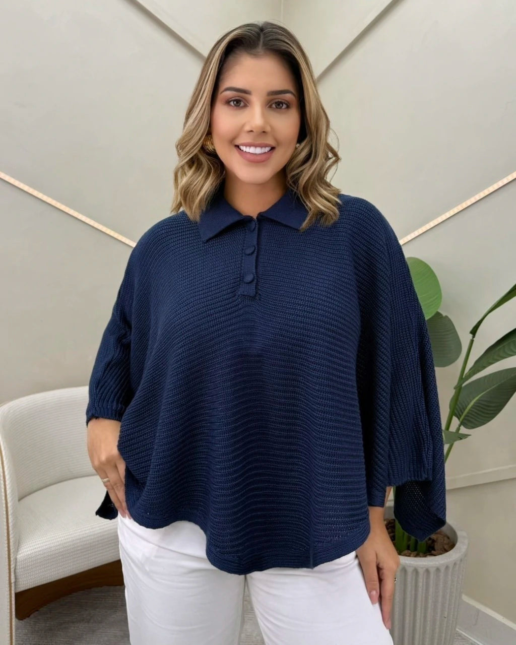 Poncho Keila Estruturado — Vivanne Boutique