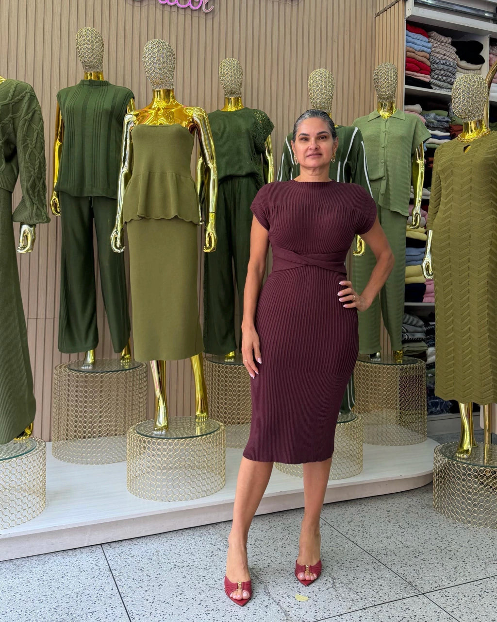 Vestido Nayara Minimalista — Vivanne Boutique
