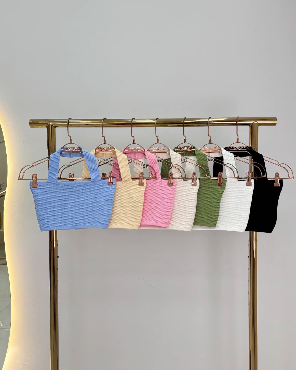 Cropped Liz Canelado — Vivanne Boutique