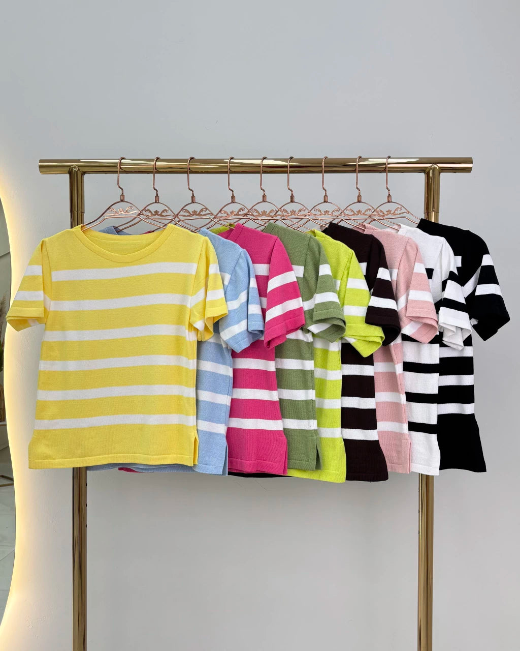 Blusa Kassia Cropped Listrada — Vivanne Boutique