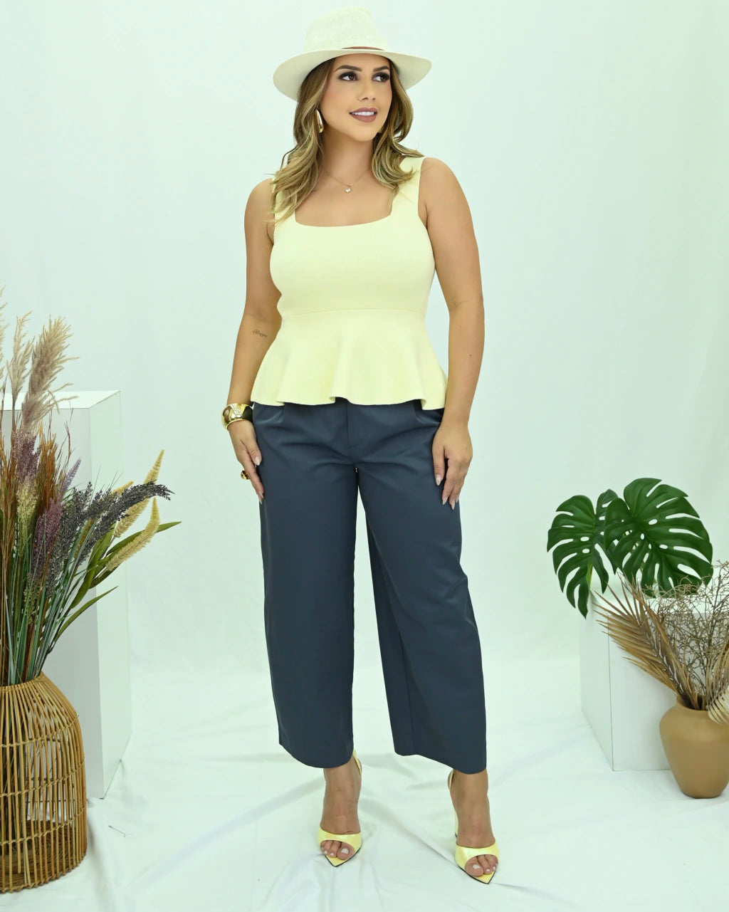 Regata Júlia Cropped Suave — Vivanne Boutique