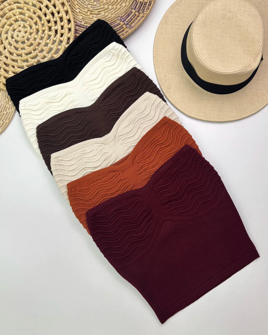 Cropped Mary Discreto — Vivanne Boutique