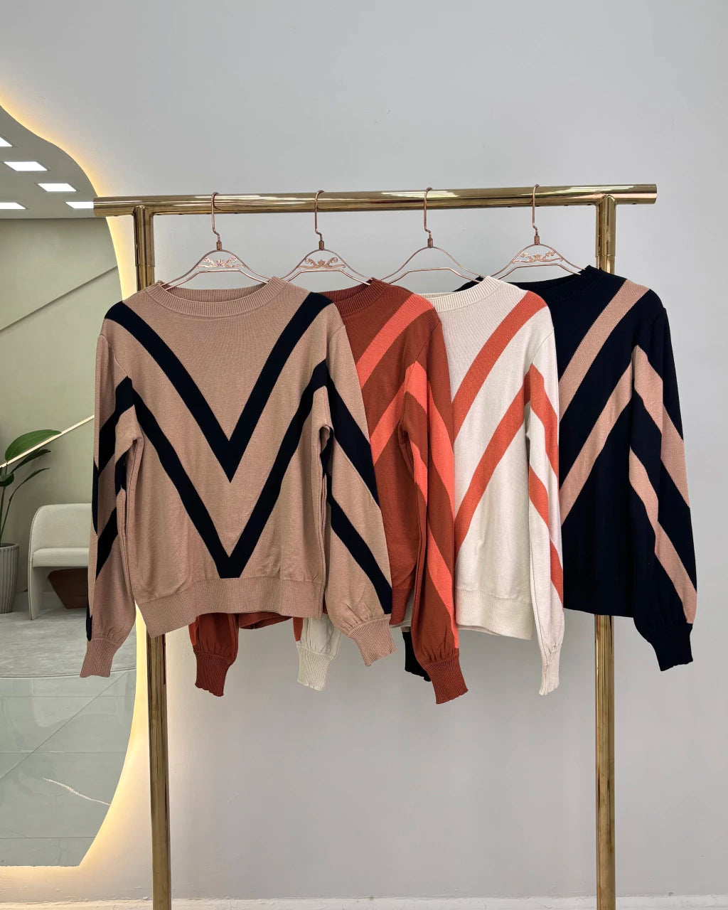 Blusa V Listra Leve — Vivanne Boutique