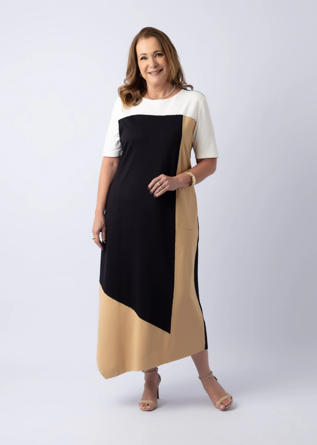 Vestido Cravo Preto e Bege