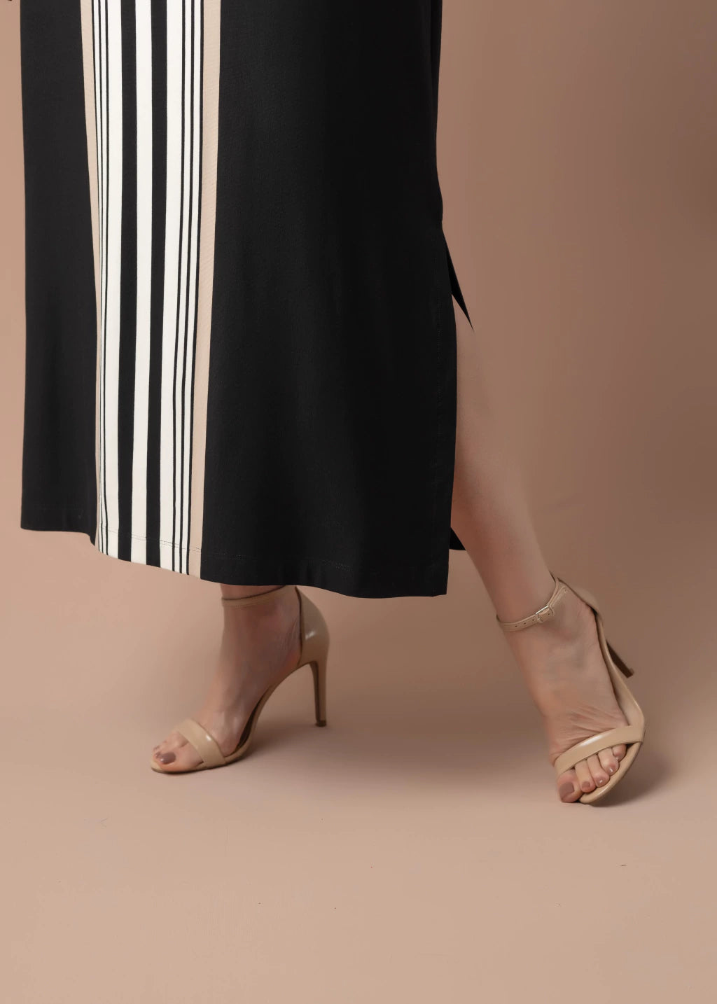 Vestido Flor de Lis Preto e Off White