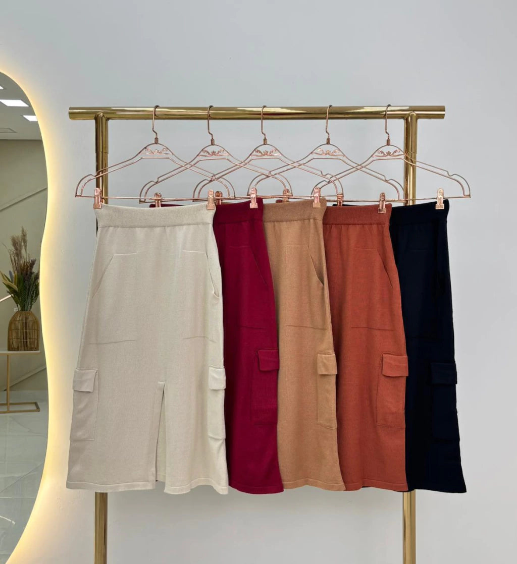 Saia Dani Fenda Traseira — Vivanne Boutique